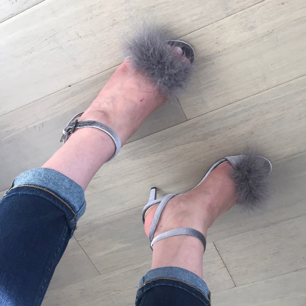 Sole Society Grey Velvet Pumps with Fur - Picture 5 of 7